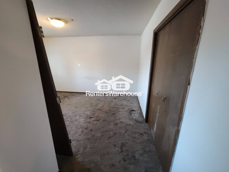 Building Photo - 1465 Cottonwood Rd