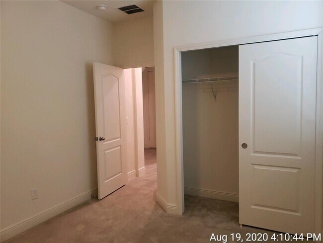 Building Photo - 4812 Grassendale Terrace