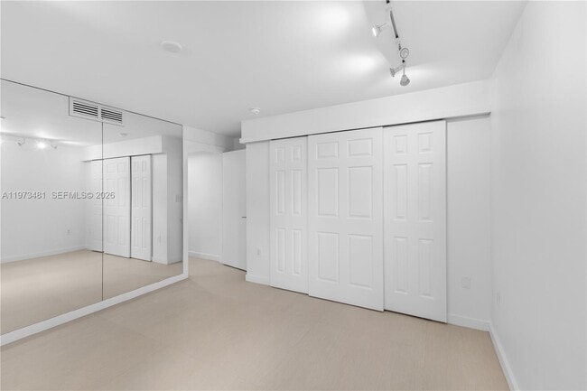 Building Photo - 101 Ocean Ln Dr