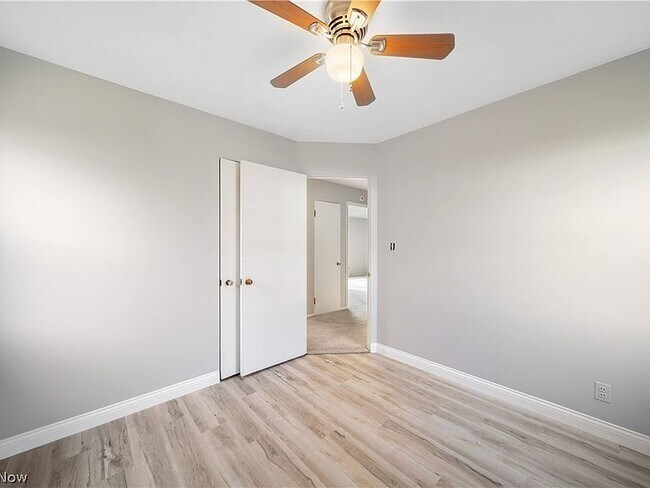 Building Photo - 26491 Shirley Ave