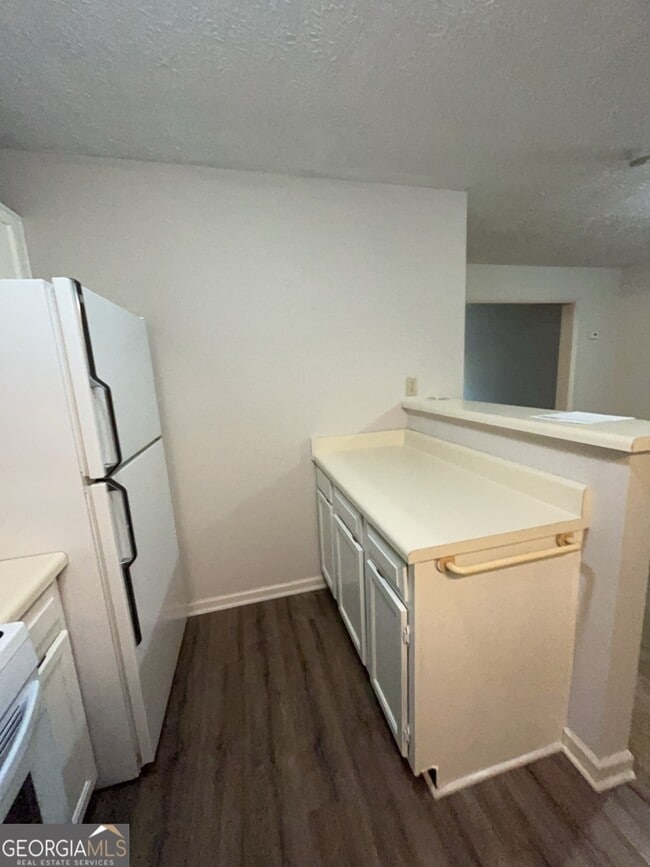 Building Photo - 3528 Jasmine Triangle