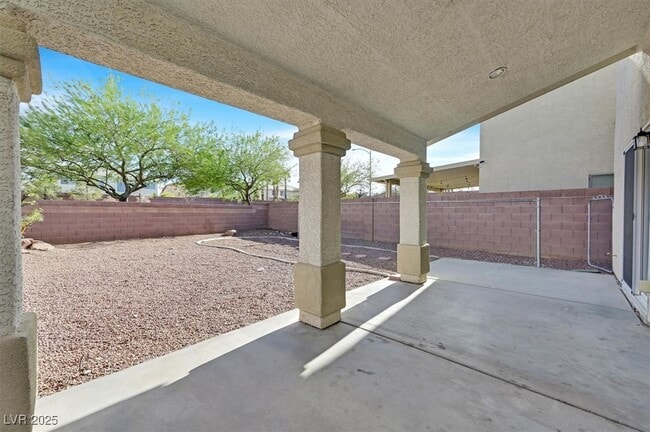 Building Photo - 6333 Sycamore Grove Ct
