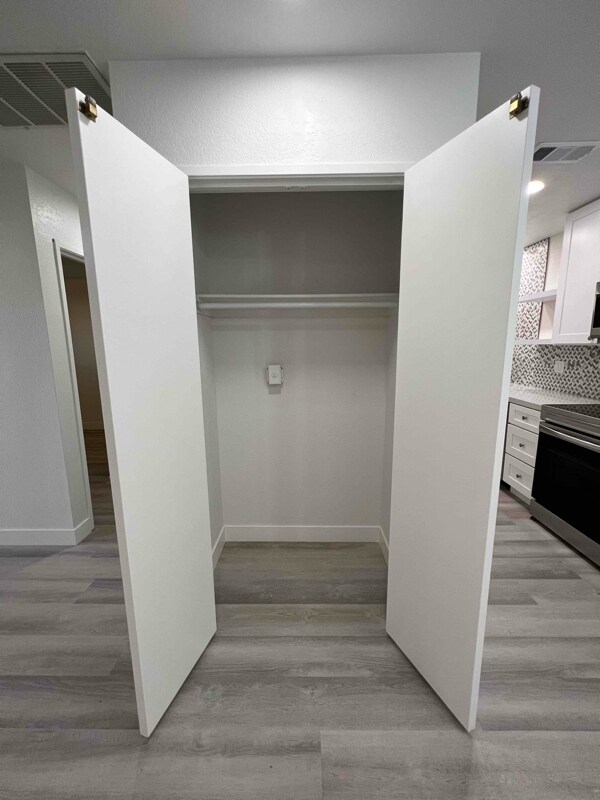 Building Photo - 2812 N Auburn Cir