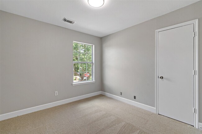 Building Photo - 3930 Brighton Springs Ln