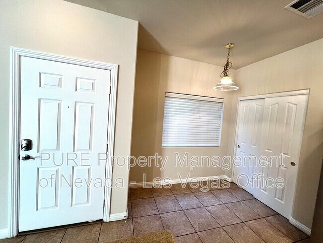 Building Photo - 8809 Horizon Wind Ave