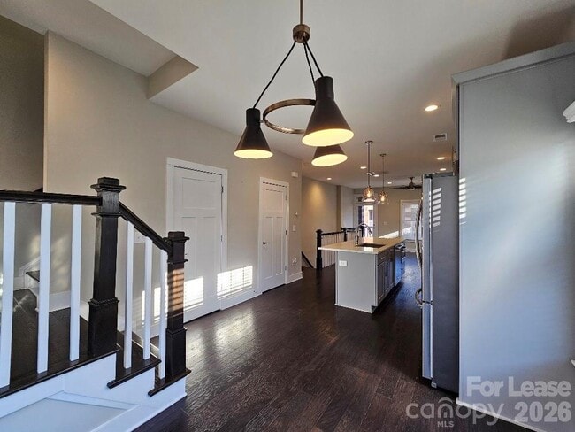 Building Photo - 1202 Macomb Pl