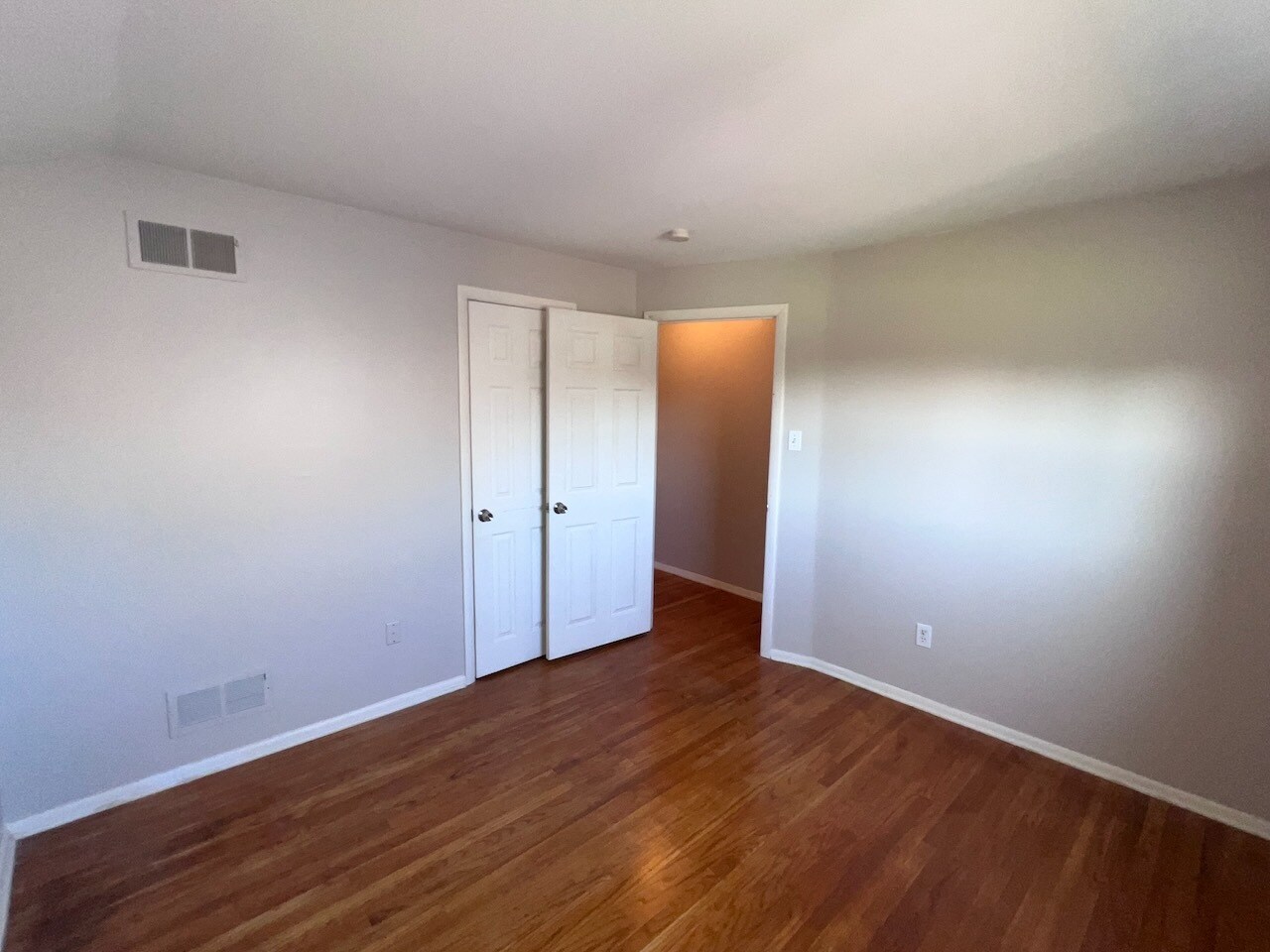 Building Photo - 918 Rockwell Rd