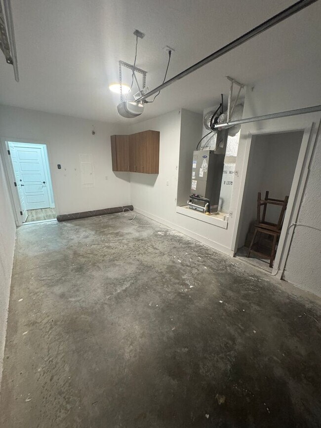 Building Photo - 930 Paddleboard Ct