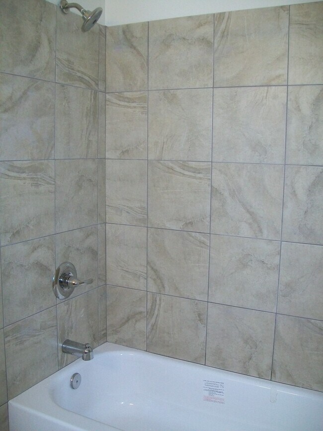 Primary Photo - 2807 Edgewood Ave