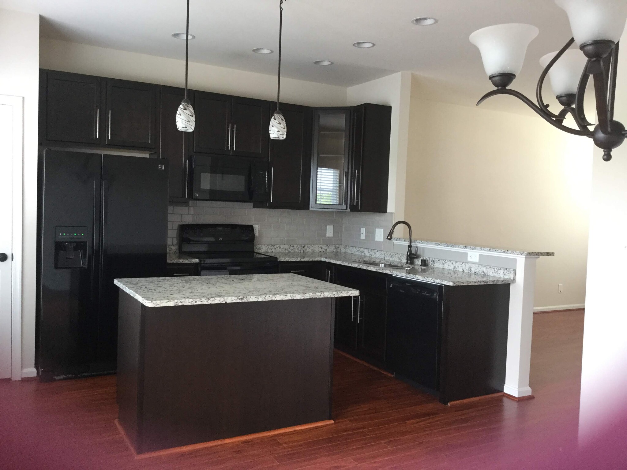 Building Photo - 10206 Osage Dr