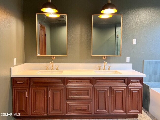 Building Photo - 5630 Hurford Ct