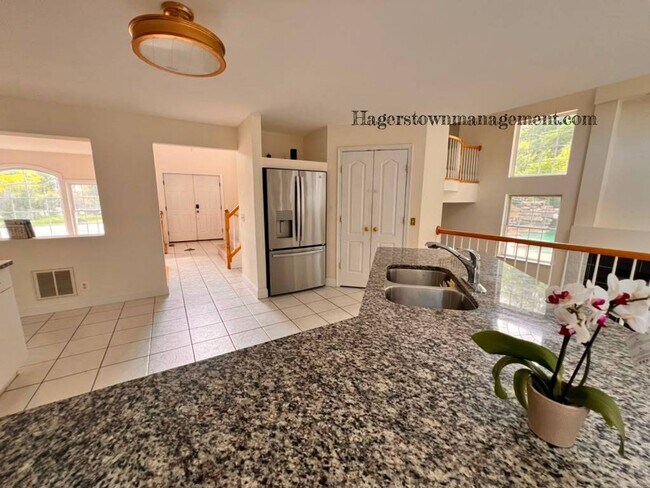 Building Photo - 11507 Rolling Green Ct