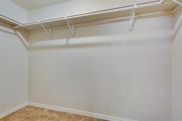 Building Photo - 2426 Denmark Dr