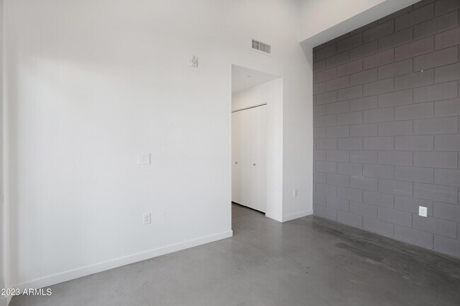 Building Photo - 1130 N 2nd St