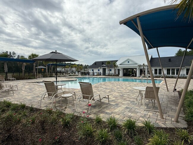 Building Photo - 48 Java Ln