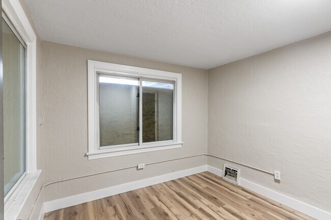 Building Photo - 8212 Toddy Ave