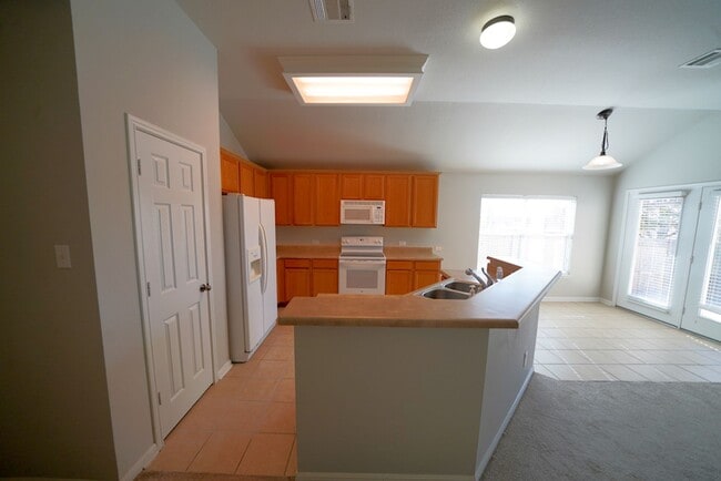 Building Photo - Gorgeous Single Story Home in Cibolo! Real...