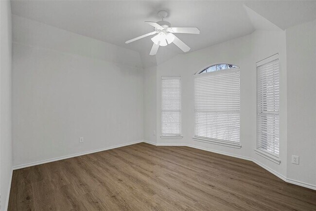 Building Photo - 7907 Rosebriar Ln