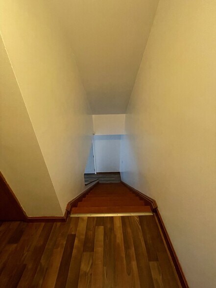 Building Photo - 677 Owsley St