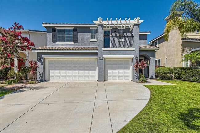 Building Photo - Gorgeous 4 Bd/4.5 Ba + Loft Home in 4S Ranch!!!