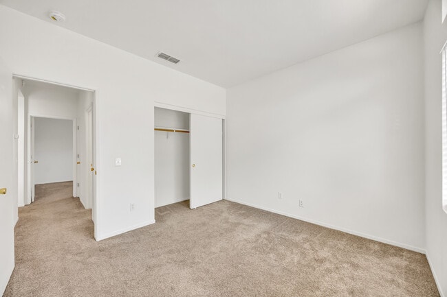 Building Photo - 9259 Crystal Falls Way