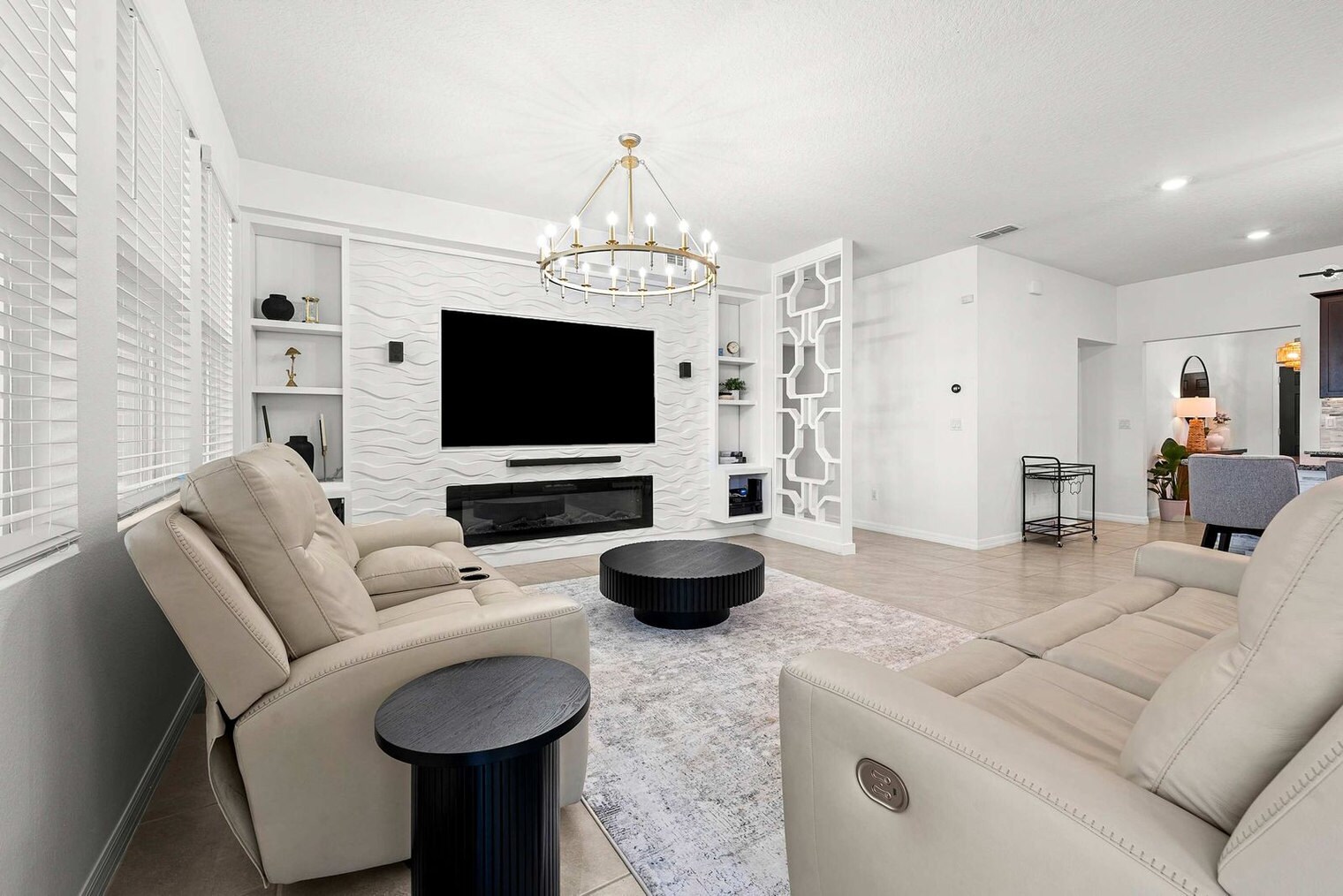 Building Photo - 7552 Oakmoss Loop