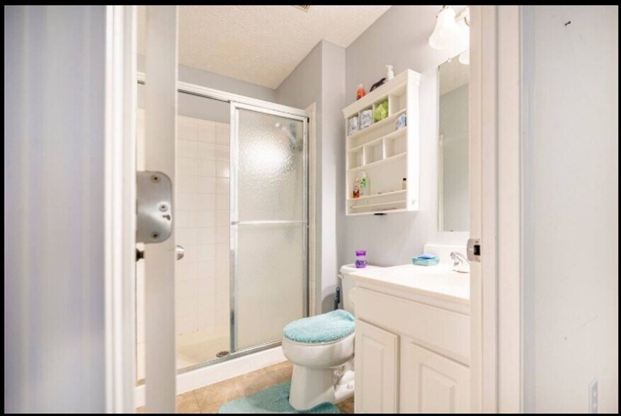 Building Photo - 7107 Reynolds Crossing Dr