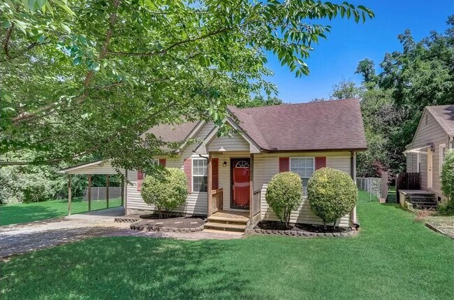 Building Photo - 100 Sadler Ct
