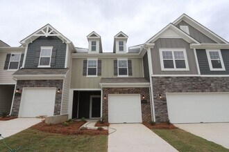 Building Photo - PRICE REDUCED!