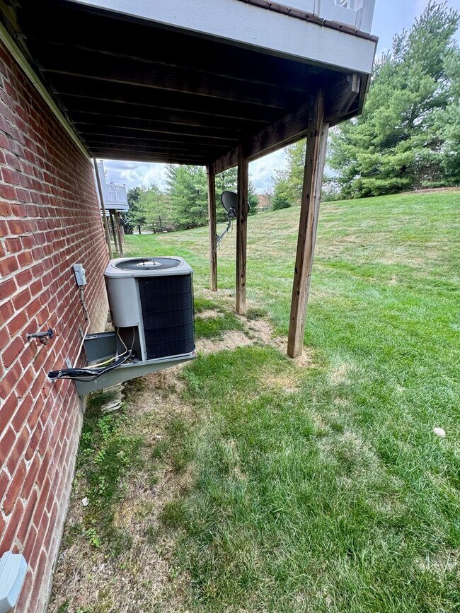 Building Photo - Move-In Ready Wexford Home Featuring Modern Updates and an Attached Two-Car