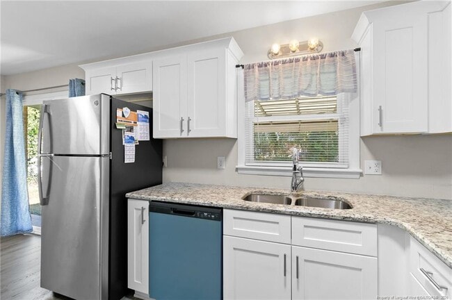 Building Photo - 5414 Plateau Rd