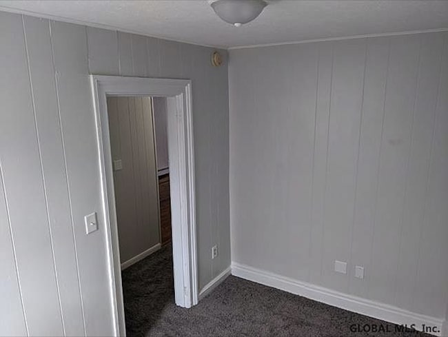 Bedroom 2 - 33 George St