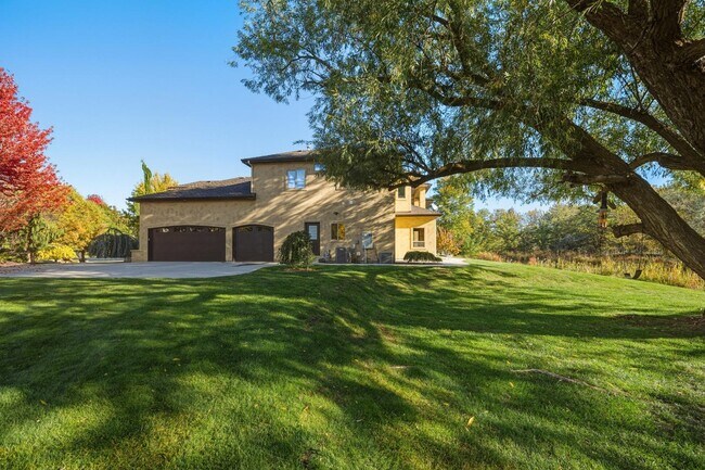 Building Photo - 1356 S Hidden Island Pl