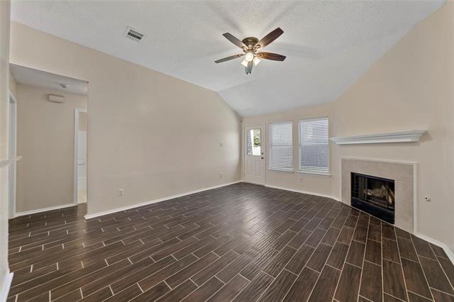 Building Photo - 1002 Manassas Dr