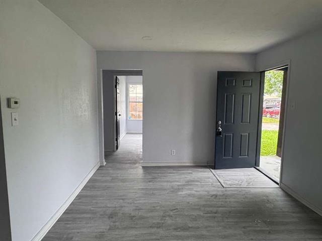 Building Photo - 821 Travis St