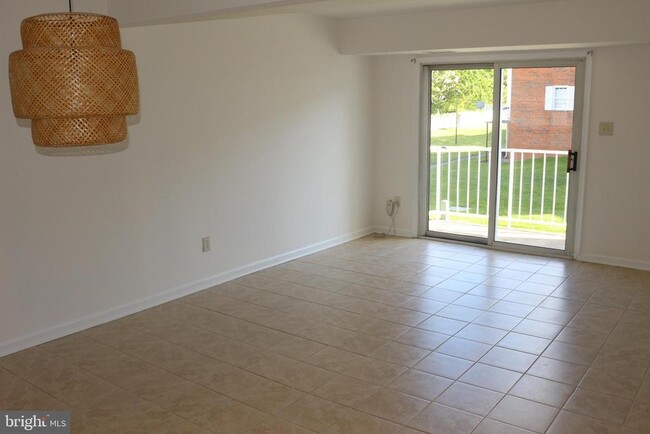 Building Photo - 14357 St Germain Dr