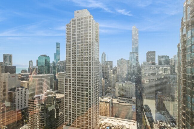 Building Photo - 30 E Huron St