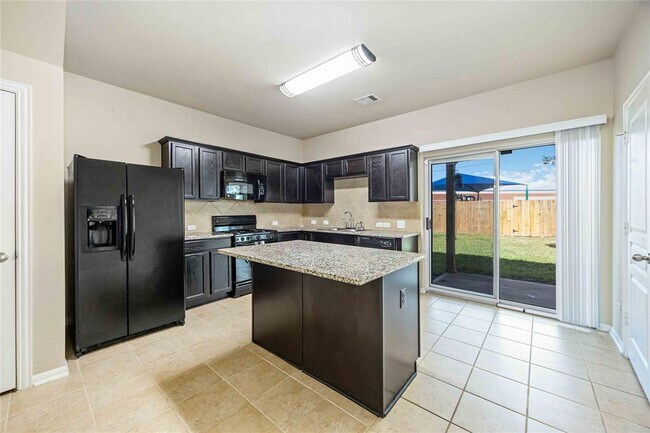 Building Photo - 6727 Wide Creek Dr