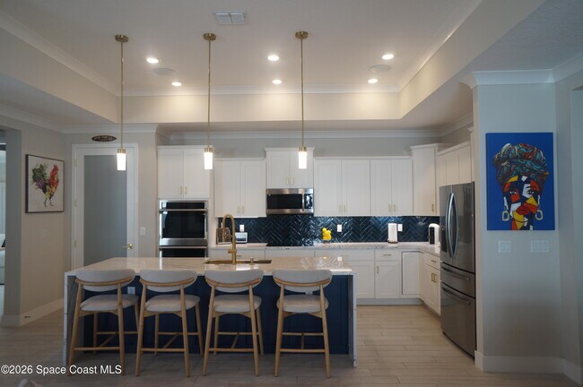 Building Photo - 787 Clearwater Ave