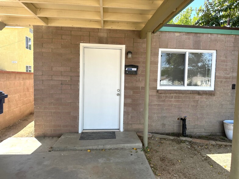 Building Photo - 854 W Milling St