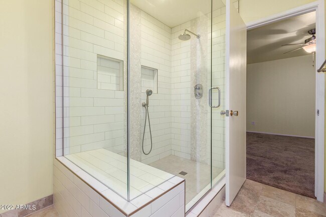 Building Photo - 1211 W Hayward Ave