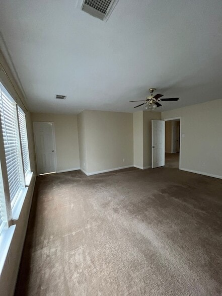 Building Photo - 15202 Lynford Crest Dr