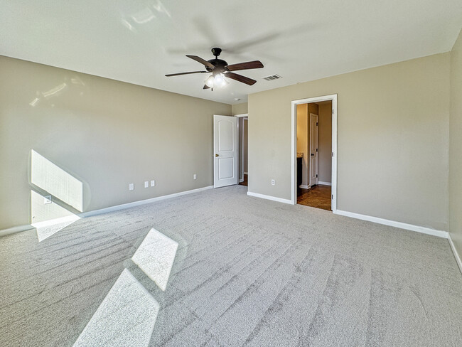 Building Photo - 1132 Eli Conner Dr