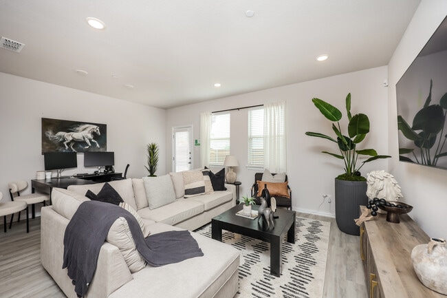 Building Photo - Bluebonnet Trail Townhomes