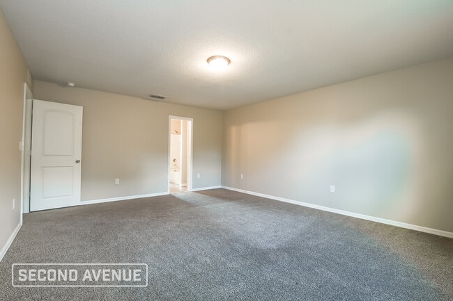 Building Photo - 208 Flounder Pl