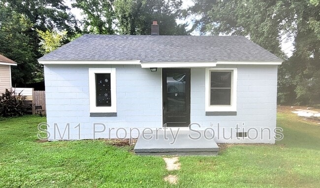 Primary Photo - 1420 Furlough Ave