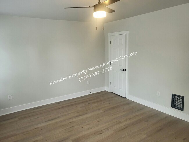 Building Photo - 1508 5th Ave