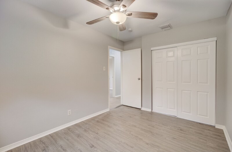 Building Photo - 13614 Larkbrook St