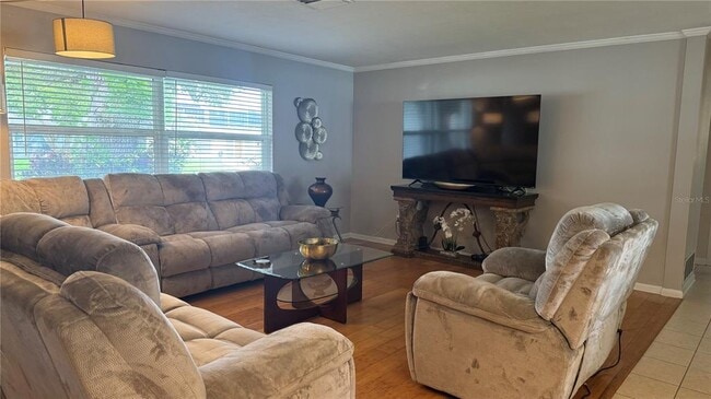 Building Photo - 9652 Commodore Dr