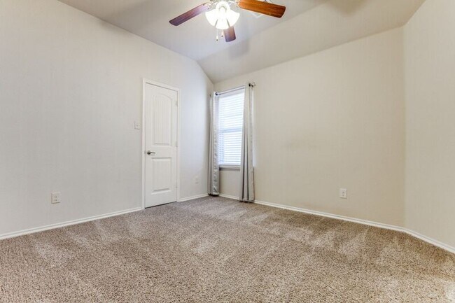 Building Photo - 9905 Beaver Dam Ln